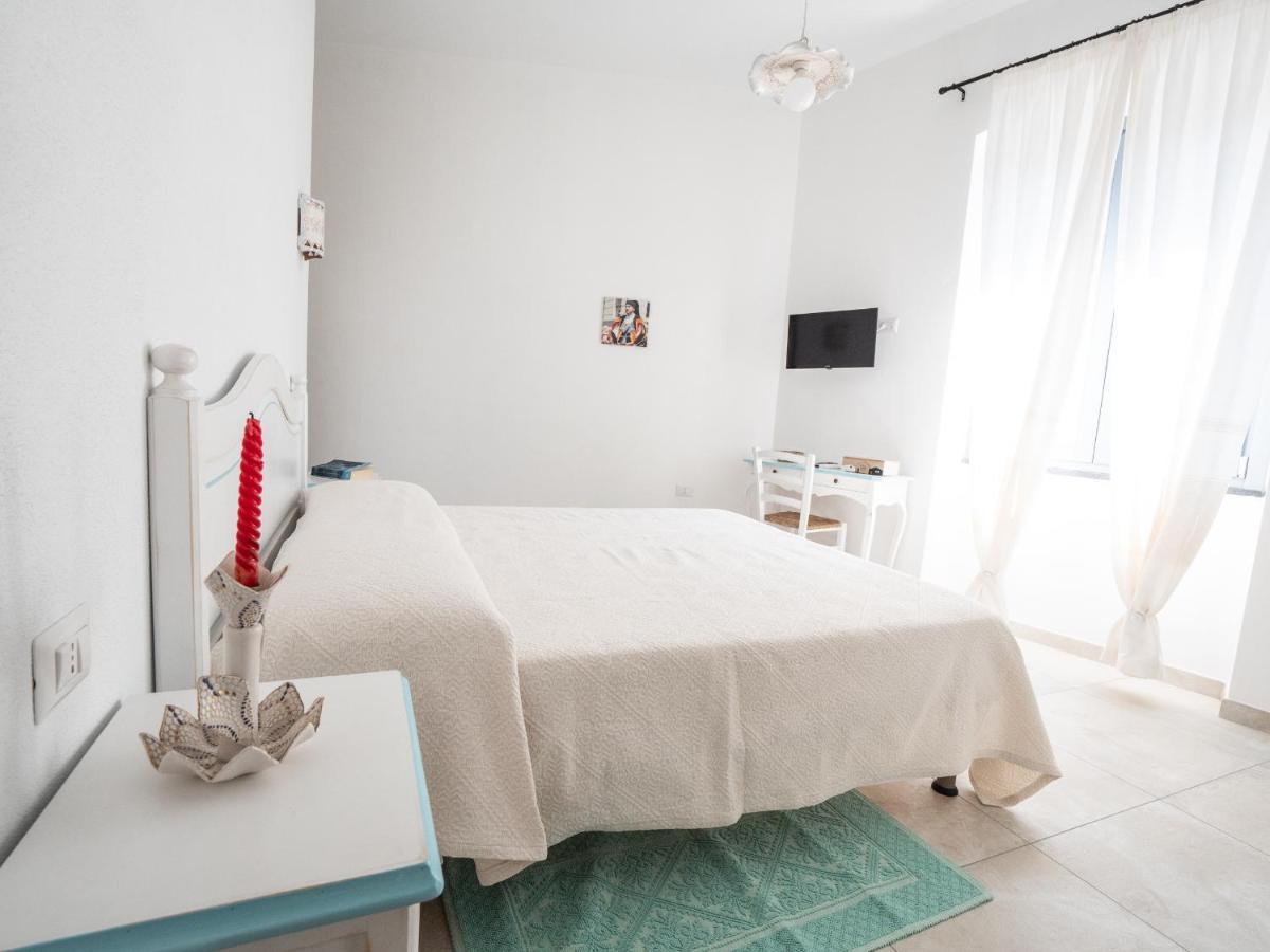 Affittacamere Solki SantʼAntìoco 외부 사진