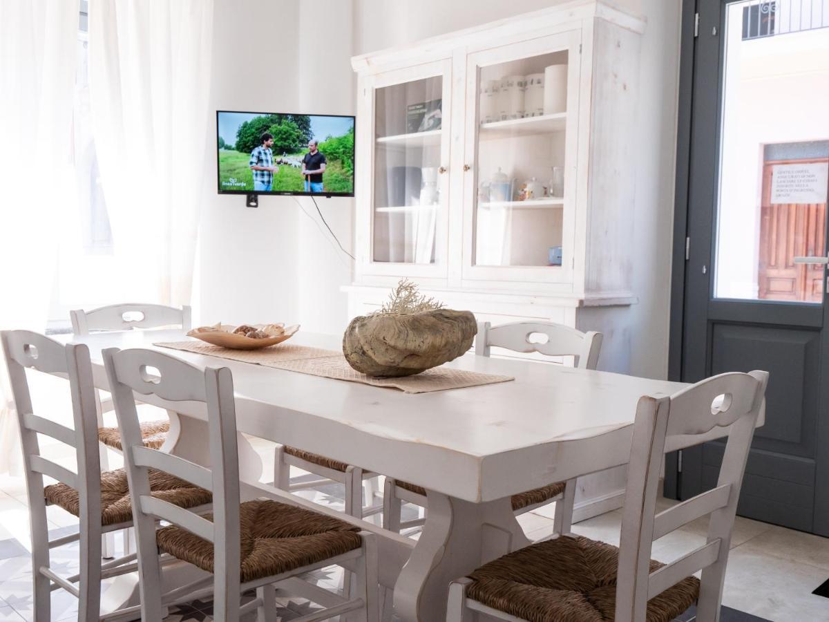 Affittacamere Solki SantʼAntìoco 외부 사진