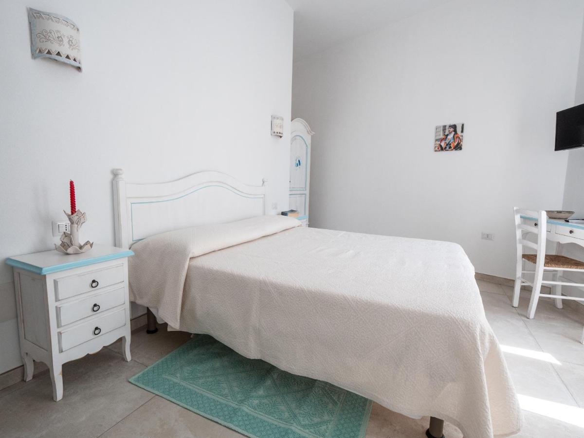 Affittacamere Solki SantʼAntìoco 외부 사진