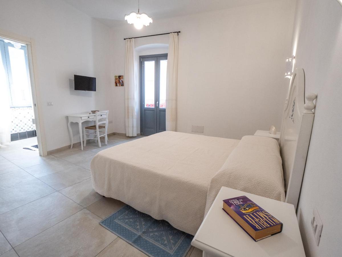 Affittacamere Solki SantʼAntìoco 외부 사진